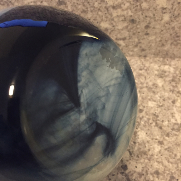 π€ A Vase with Main Character Energy π€ Serving Looks AND Stems πΊπΌπ - Picture 4 of 6